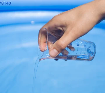 کاهش سختی آب استخر