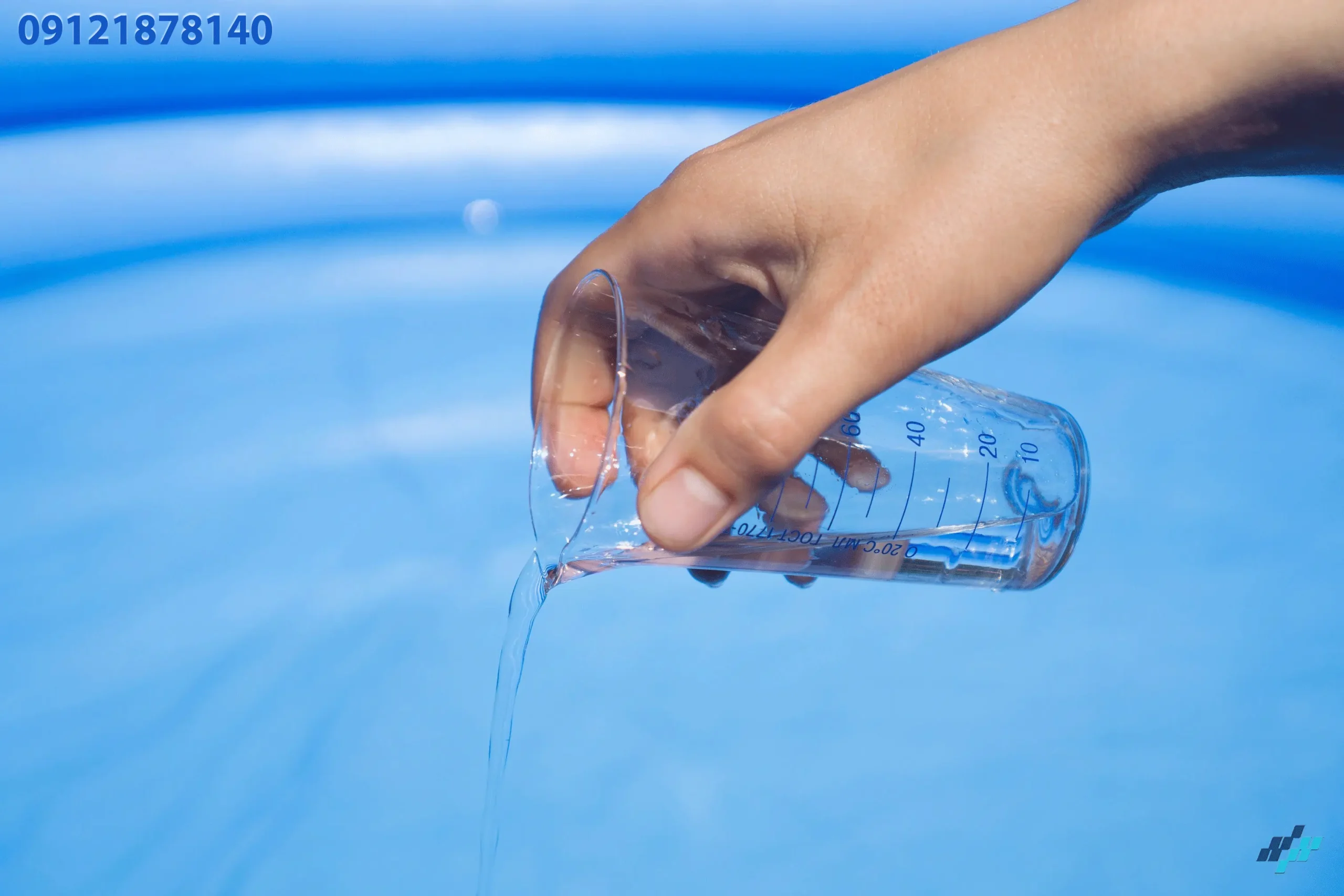 کاهش سختی آب استخر