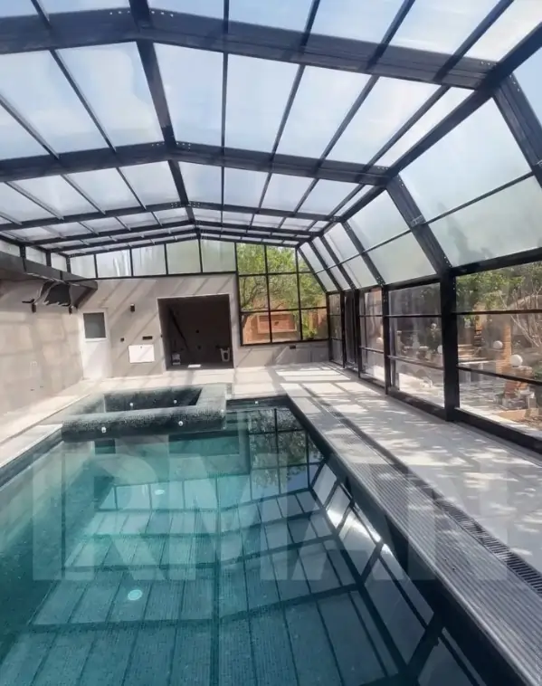 سقف متحرک استخر کردان